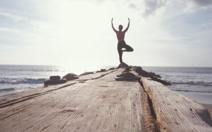 Aktive Yoga Pause im Büro